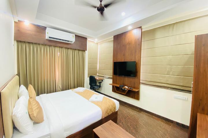 Room 5 of 35