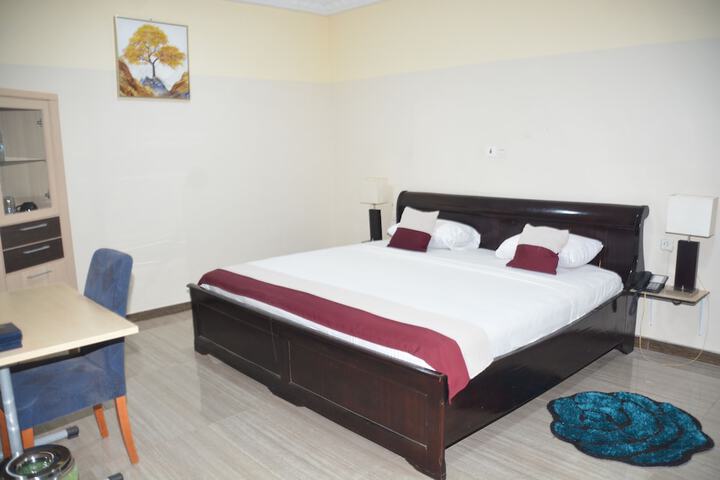 Room 5 of 21