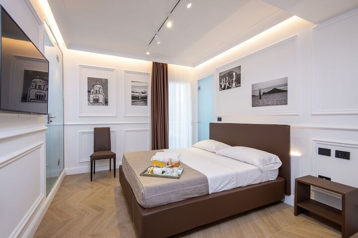 Room 7 of 44