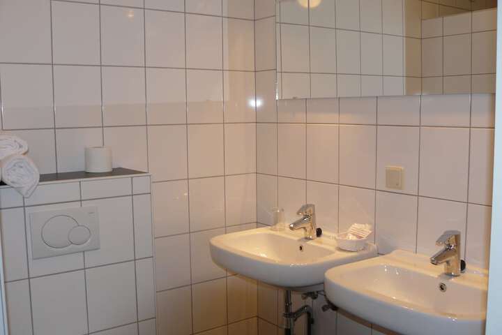 Room 14 of 48