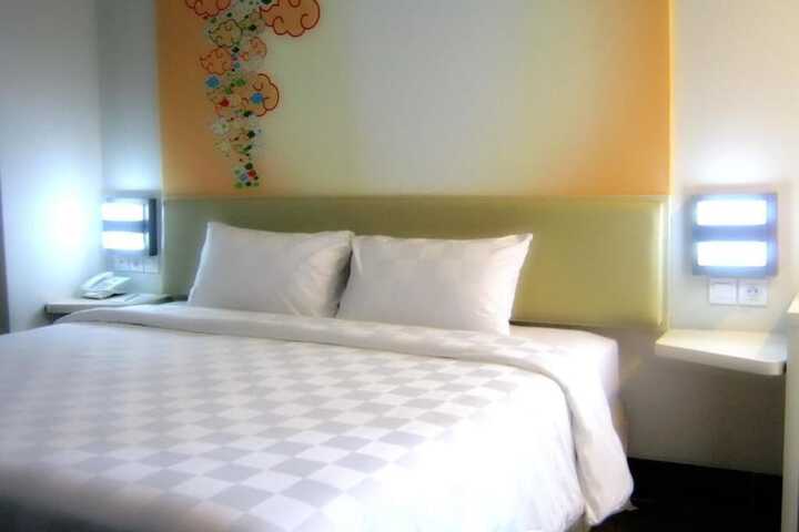 Room 19 of 38