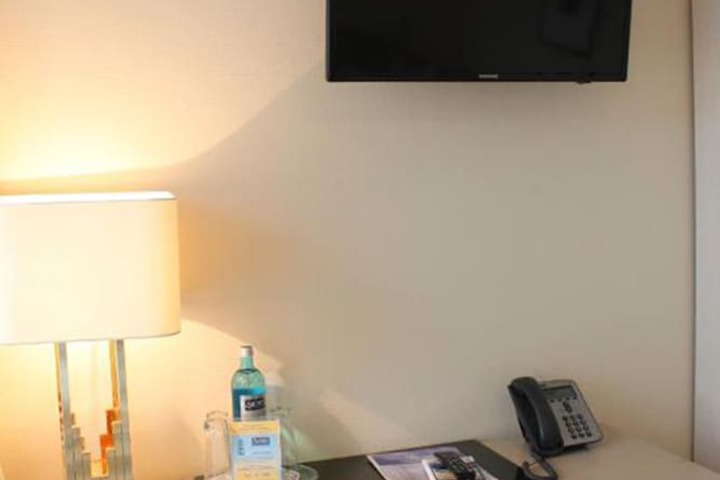 Room 14 of 31
