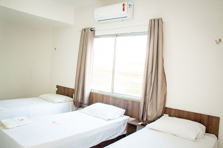 Room 2 of 58