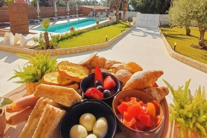 Breakfast meal