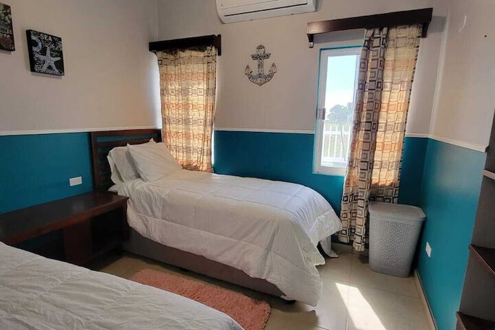 Room 5 of 81