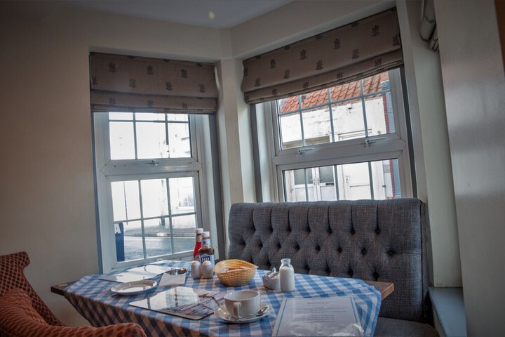 Dining Photos