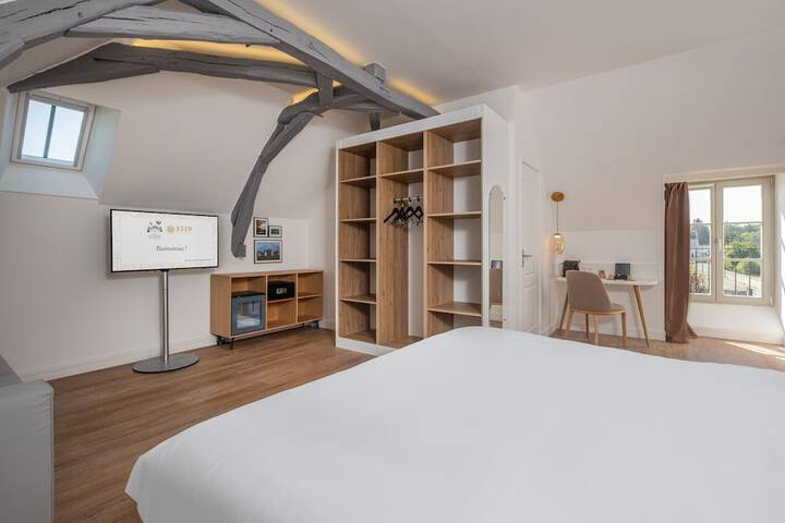 Room 28 of 80