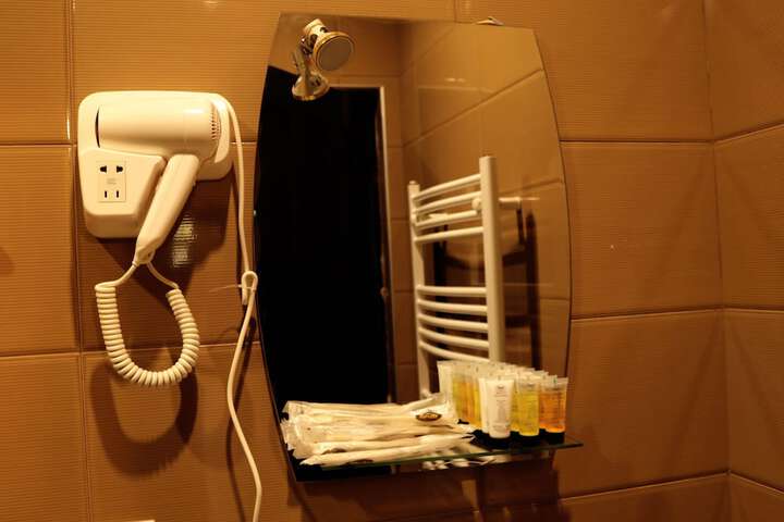 Room 45 of 71