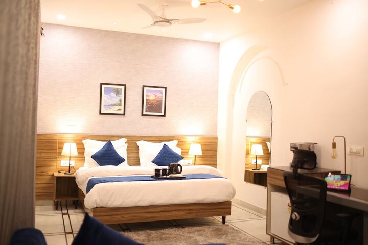 Room 15 of 47