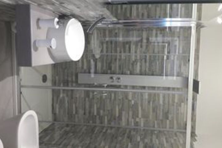 Room 4 of 27