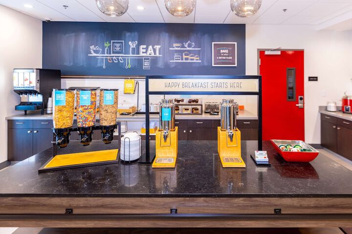 Breakfast/Coffee Service 35 of 53