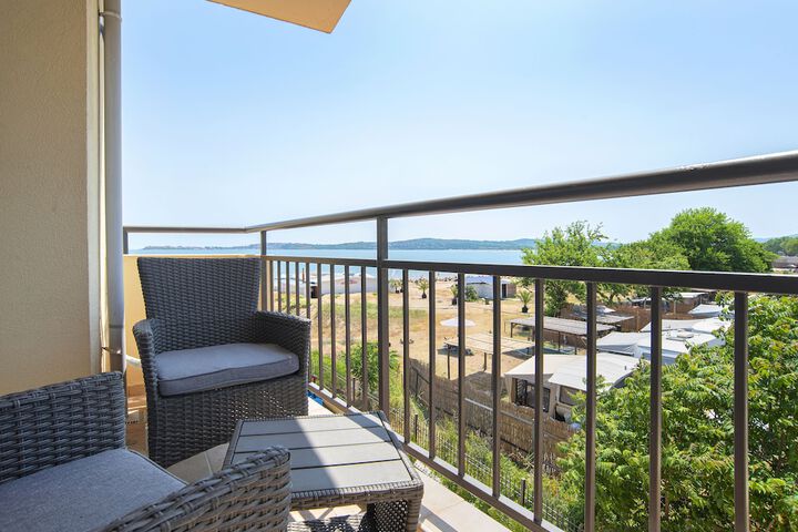 Terrace/Patio 48 of 50