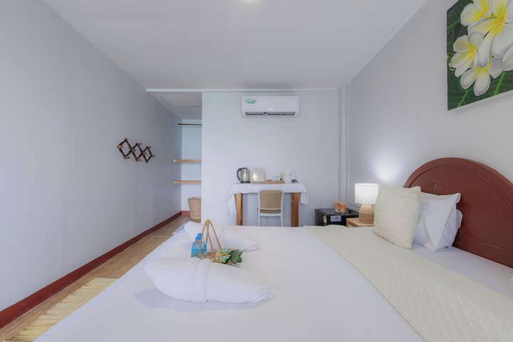 Room 16 of 43