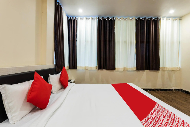 Room 2 of 2