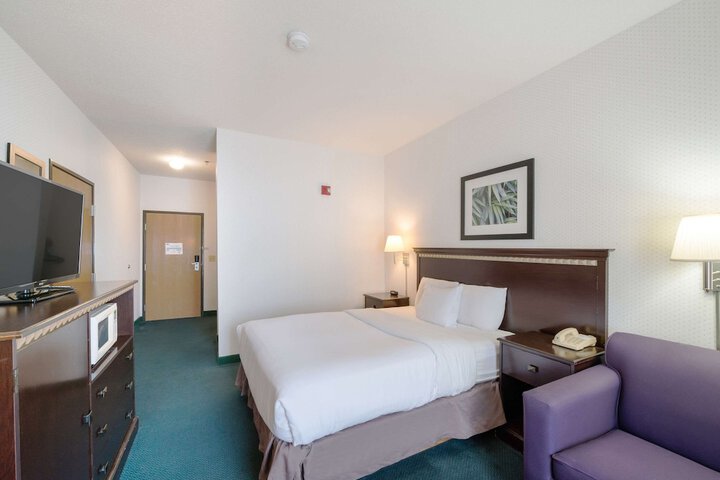 Room 15 of 42