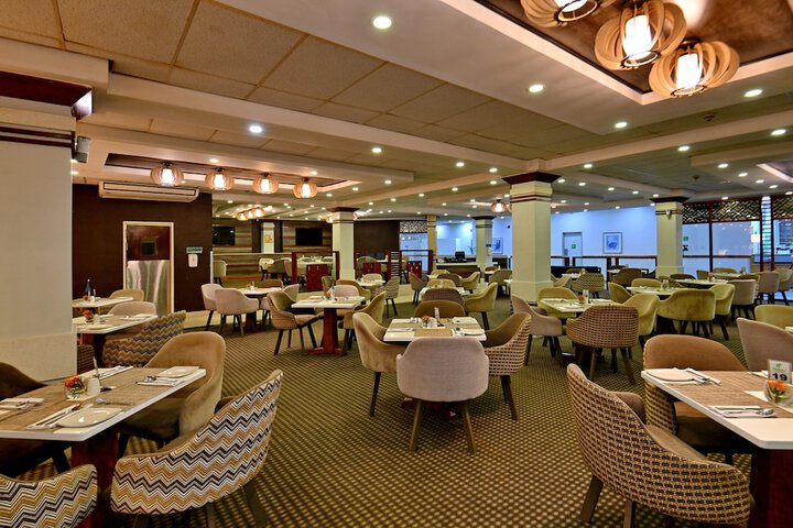 Dining 129 of 184