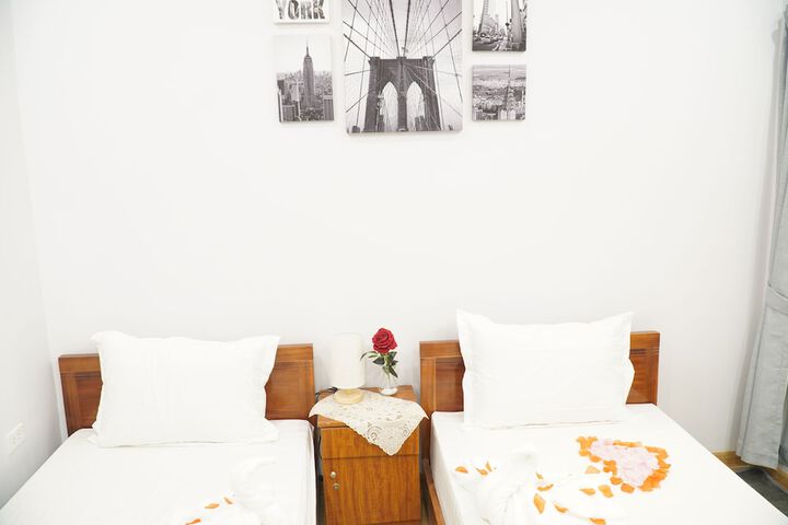 Room 6 of 57