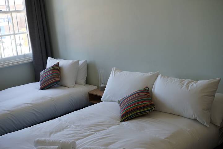 Room 18 of 43