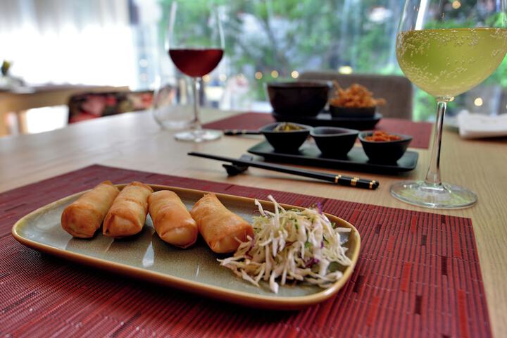 Dining 114 of 160