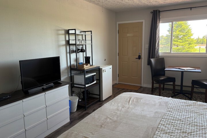 Room 4 of 39