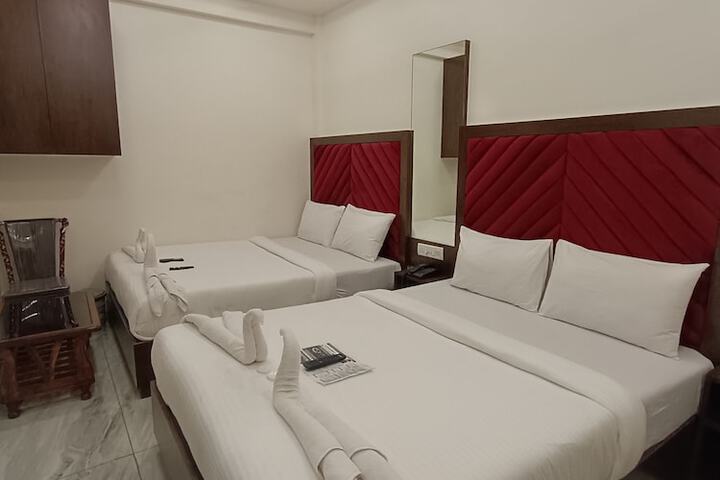 Room 11 of 39