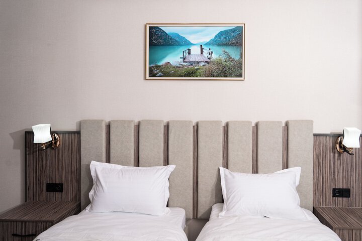 Room 12 of 50