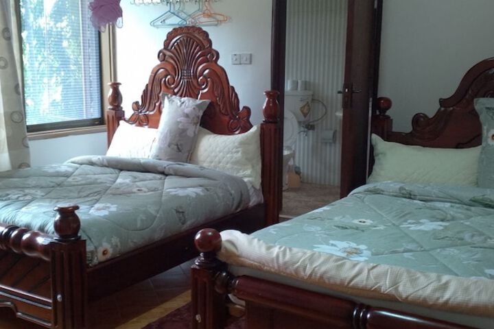 Room 6 of 45