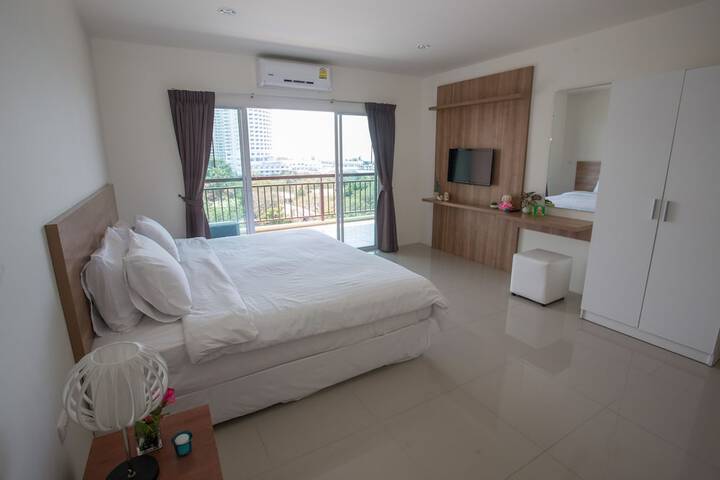 Room 20 of 83