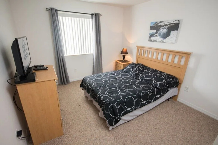 Room 3 of 16
