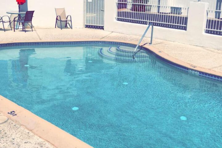 Pool 11 of 20