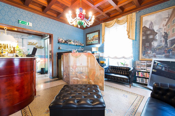 Hotel Lobby