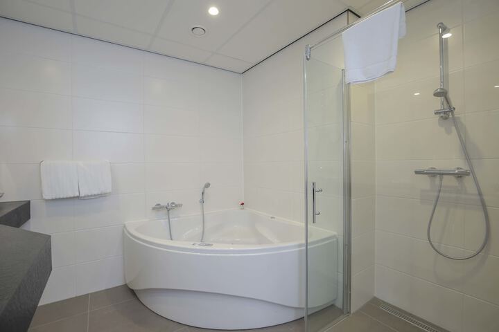 Bath Photo