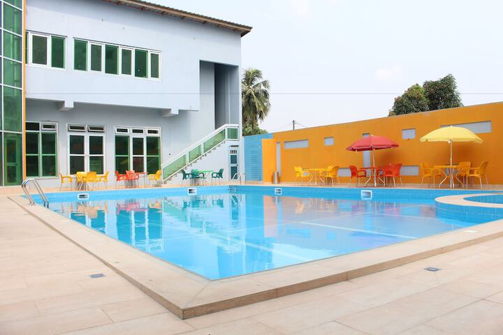 Pool 30 of 42
