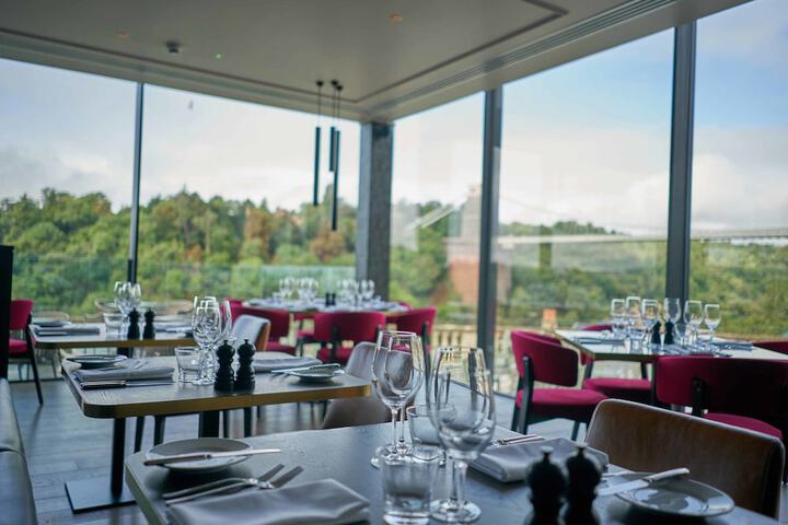Dining 54 of 80