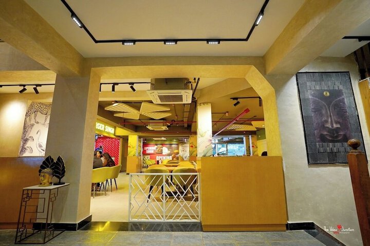 Dining 55 of 108