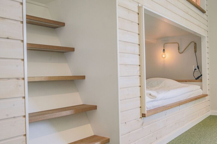 Room 6 of 73