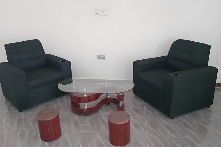 Room 18 of 38