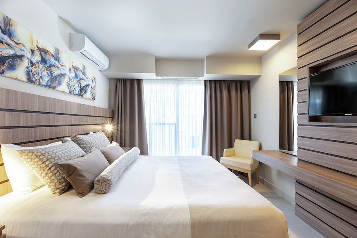 Room 89 of 236