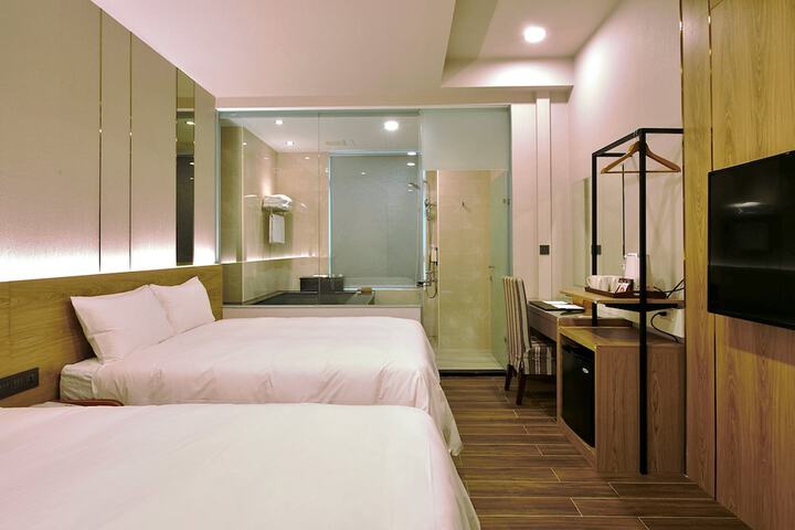 Room 37 of 55