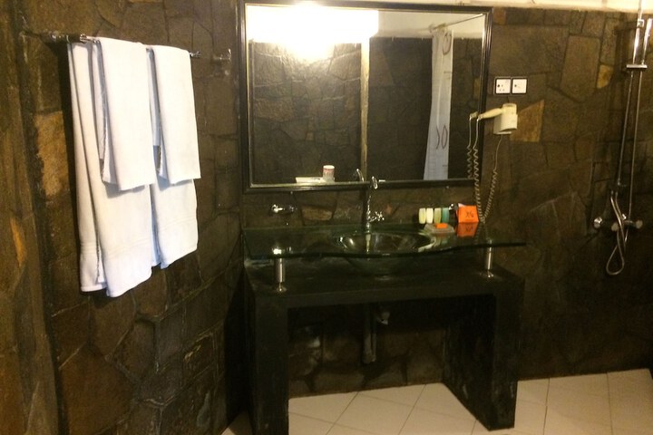 Room 35 of 52