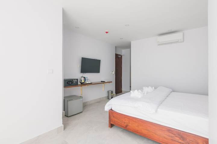 Room 45 of 148