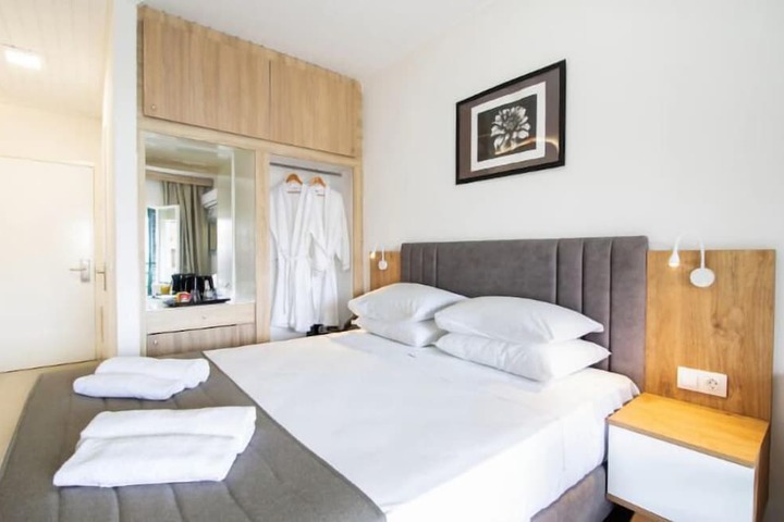 Room 26 of 71