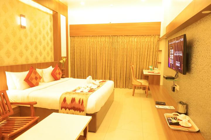 Room 5 of 30