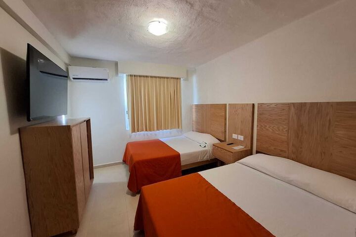 Room 17 of 53