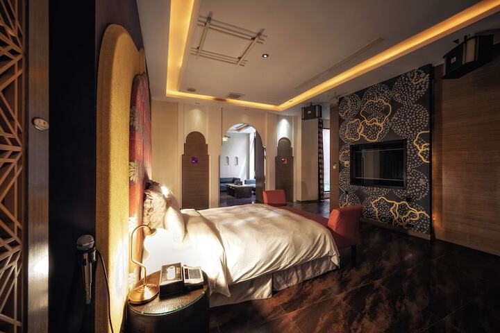 Room 46 of 69