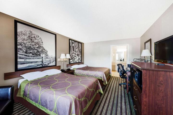 2 Double Beds (7 of 11)