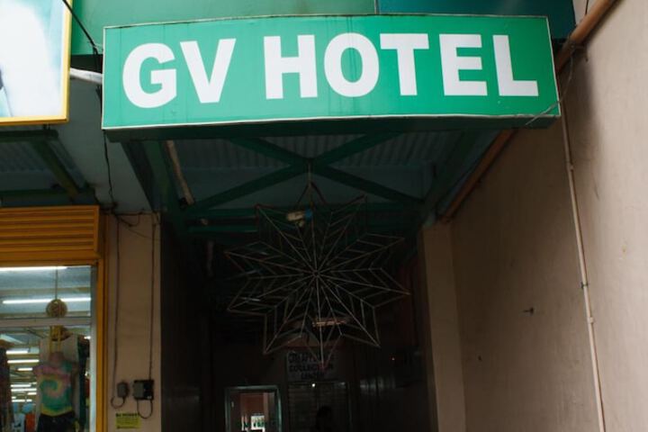 Hotel 33 of 33