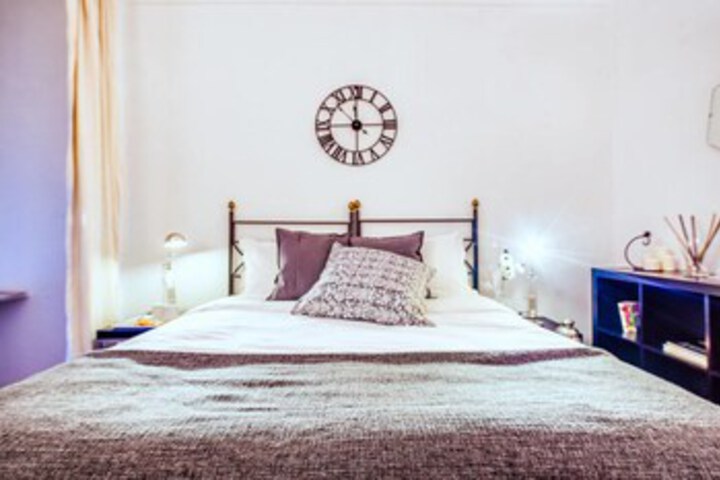 Room 10 of 25