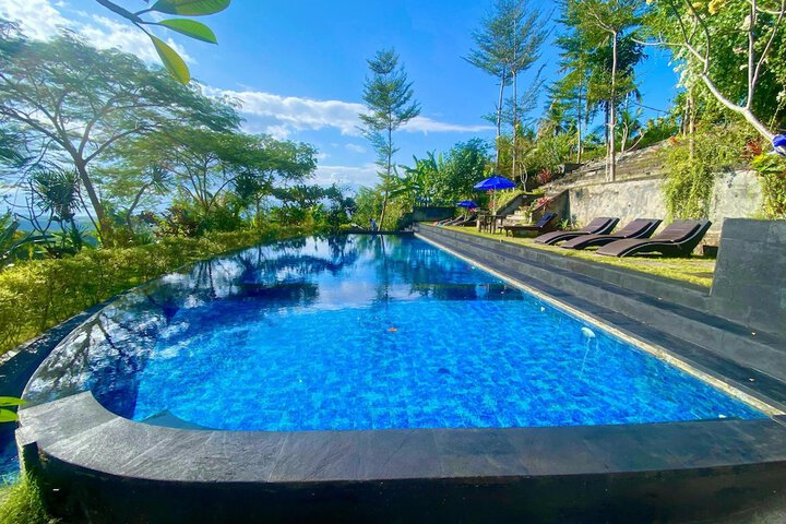 Pool 22 of 52