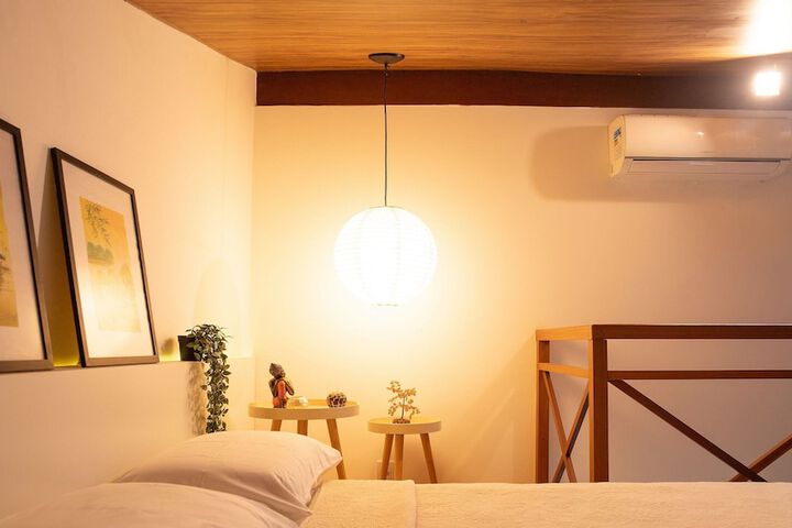 Room 5 of 94